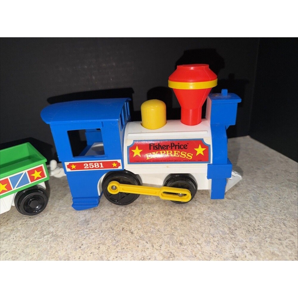 Vintage Fisher Price 2581 Little People Express Train with Freight Car - Picture 2 of 5